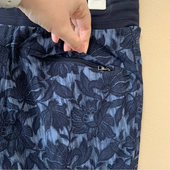 Athleta Trekkie North Jogger - Picture 11 of 11